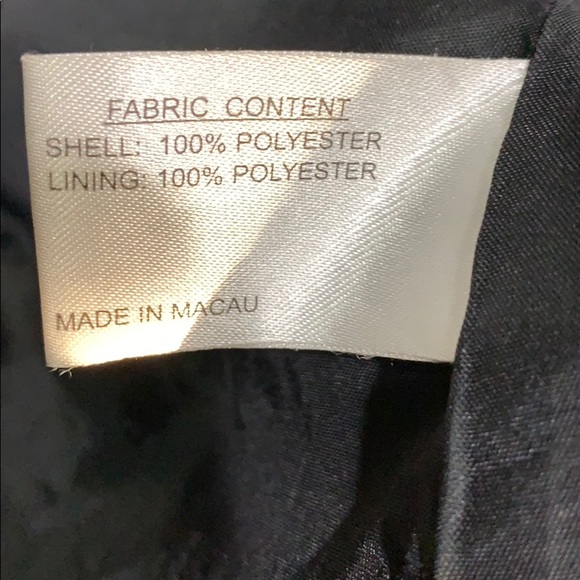 Gallery Woman Black Rain/trench coat - Picture 8 of 8